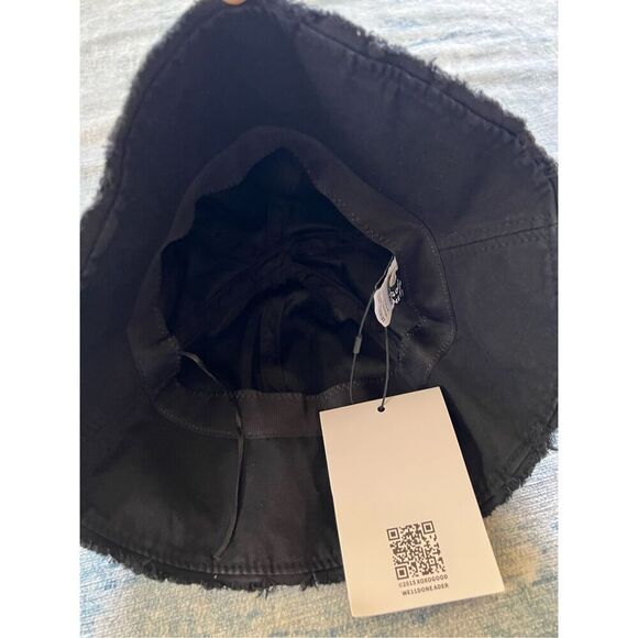 NWT! We11done Ader Black Logo Bucket Hat - Picture 4 of 6